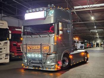 DAF XF 530 SUPERSPACECAB / RETARDER / HYDRAULIC / FULL AIR